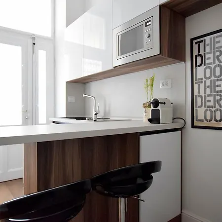 Luxury By Hi5 - Broadway Lägenhet Budapest